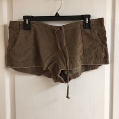 Aerie Shorts Stretchy Waist Band Size: M Color: Brown Condition: Nwt Open To Offers On All Items And Bundles If You Have Any Questions Feel Free To Ask Me. From A Smoke Free Home See Photos For More Details. Shifting Closet, Aerie Shorts, Light Blue Tie, Suede Shorts, Fame Dr, Brown Shorts, Lounge Shorts, Gray Plaid, Boho Casual