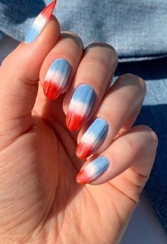 Memorial Day Nails, Red White And Blue Nails, 4th Of July Nail Designs, White And Blue Nails, July Nail Designs, Firework Nail Art, July 4th Nails, 4th Nails, Firework Nails