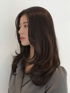 Korean Long Hair, Hairstyles For Layered Hair, Haircuts For Medium Hair, Haircuts Straight Hair, Long Hair With Bangs, Long Layered Hair, Asian Hair, Cut My Hair, Hair Inspo Color