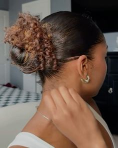 Brown Box Braids, Soccer Hairstyles, Curly Head, Short Natural Curly Hair, Brown Hair Inspo, Curly Hair Styles Easy, Dye Colors, Hairdos For Short Hair