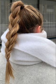 Plats Hairstyles, Hair Updos Easy, Updos Easy, Hair Pics, Easy Hair Updos, Peinados Fáciles Para Cabello Corto, Blonde Hair Looks, Work Hairstyles