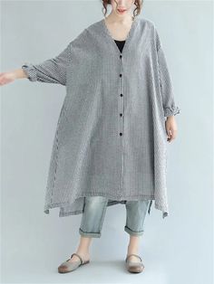 Description Product ID: TP2033622 Material: Cotton, Polyester Pattern: Plaid Sleeve: Long Sleeve Closure Type: Button Season: Spring, Autumn Style: Casual Occasion: Daily, Trip, Home Package included: 1 * Shirt Size Chart(Asian Size): Please allow 1-3 cm measured error. Size Length Chest(stretchable) Shoulder Sleeve Length One Size 103cm | 40.6 in 136cm | 53.5 in 58cm | 22.8 in 46cm | 18.1 in Black V-neck Shirt With Buttons, Cotton V-neck Shirt With Button Closure, Black Relaxed Fit V-neck Shirt, Black V-neck Shirt With Relaxed Fit, Oversized V-neck Blouse With Button Closure, Casual Black Long Sleeve Blouse, Fall V-neck Shirt With Buttons, Oversized Black Tops With Buttons, Black Tops With Buttons And Shirttail Hem