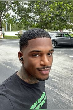 Low Haircuts, Goatee Styles, Waves Hairstyle Men, Dread Styles, Black Men Haircut, Black Hair Cuts, Waves Haircut, Taper Fade Haircut, Black Men Haircuts