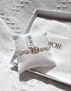 Christian Dior 2023, Dior 2023, Dior Bracelet, Preppy Jewelry, Expensive Jewelry Luxury, 2023 Ss, Luxe Jewelry, Dior Jewelry, Jewelry Accessories Ideas