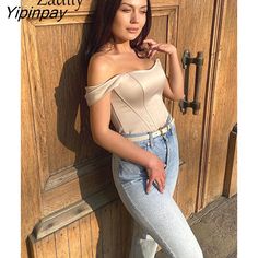 Shipping: Worldwide Express Shipping AvailableDelivery time: 🚚7-15Days Fast ShippingReturns: Fast refund,💯100% Money Back Guarantee.Brand Name: ZadilyStyle: Sexy & ClubElasticity: Non StrechOrigin: Mainland ChinaCN: GuangdongFabric Type: BroadclothMaterial: PolyesterPattern Type: SolidFit Type: Slim FitThickness: STANDARDClothing Length: ShortDecoration: NONEShirts Type: Casual ShirtsPlace Of Origin: China (Mainland)Dress Patterns: PulloverFabric content: 71% (inclusive) - 80% (inclusive)Colla Satin Corset Top, Top Bustier, Bandeau Tops, Middle Age Fashion, Backless Crop Top, Corset Bustier, Corset Crop Top, Y2k Clothes, Spring Women