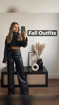 Bottomless Brunch Outfit Autumn, November Outfits 2022, Winter Outfits For Party, Winter Outfits Party Night, Leather Pants Sweater Outfit, Hot Outfit Ideas Fall Winter, Warm Night Out Outfit, Leather Pants Outfit Going Out Winter, Xmas Party Outfits Women