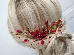 Big bridal red-gold hair comb. Luxurious shining hair accessory for the bride or prom. A red gold hair piece created from crystal beads and rhinestones. The length of the product is about 10 inches. ANY combination of crystal rhinestones and beads! Just email me :) * All orders from the Exclusive Wedding Shop you will receive in a FREE beautiful gift box. * Here is an approximate shipping time from Ukraine: - USA: 7-8 business days - Europe: 2-3 weeks - Canada: 3-6 weeks - Australia: 2-6 weeks - Red Gold Hair, Ruby Red Hair, Magical School, Hoco Ideas, Red Hair Accessories, Gold Hair Piece, Bridal Hair Pins Pearl, Snake Hair, Gold Hair Comb