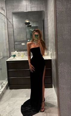 SP1647,Sexy Mermaid Long Prom Dresses,Strapless Evening Gown with High Split · SofieProm · Online Store Powered by Storenvy Simple Black Prom Dress, Prom Dresses Long Black, Black Prom Dress, Prom Dress Inspiration, Black Prom, Prom Outfits, Looks Chic, Dress Inspo, Outfit Goals