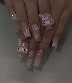 Winter Sanrio Nails, Pink Hello Kitty Christmas Nails, Sanrio Winter Nails, My Melody Acrylic Nails, Christmas Sanrio Nails, Winter Y2k Nails, Winter Hello Kitty Nails, Hello Kitty Nails Christmas, Christmas Nails Y2k