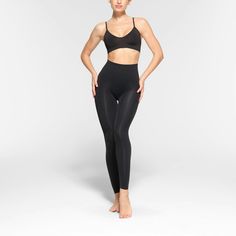 This ultra-soft, ankle-length legging has a flattering high waist fit and offers seamless construction for a super-smooth look and feel. Fits true to size. Onyx Color, Onyx Colour, Ankle Length Leggings, Natural Curves, Seamless Leggings, Colorful Leggings, Ankle Length, Pant Jumpsuit, Onyx