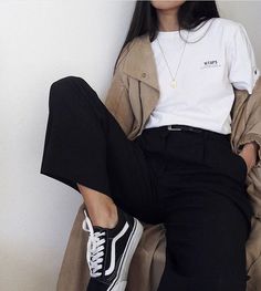 beyond the fashion: Vans old skool Fesyen Korea, Haine Diy, Korean Fashion Trends, Fesyen Hijab, Ținută Casual, 가을 패션, 여자 패션