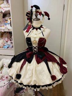 Cute Clown Dress, Red Clown Outfit, Cute Clown Outfit Ideas, Clown Cute Costume, Cute Jester Outfit, Cute Circus Outfits, Clown Dresses, Pastel Jester, Jester Outfit Ideas