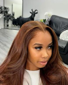 Frontal Styles, Curly Hair Sew In, Natural Hair Highlights, Copper Brown Hair Color, Chestnut Brown Hair, Brown Hair Inspo, Brown Hair Balayage, Hair Balayage, Hair Color And Cut