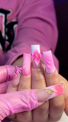 Pink Summer Nails, Pretty Lashes