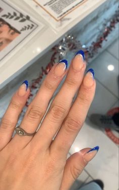 Acrylic Nails To Go With Royal Blue Dress, Dark Blue French Tip Nails With Glitter, Nail Designs For Navy Blue Dress, Hoco Nails Royal Blue Dress, Hoco Nails Blue And Silver, Blue French Tip With Glitter Line, Ball Nails Prom, Acrylic Nails For Blue Dress, Navy Blue And Silver Nails French Tips