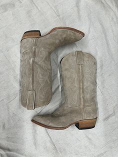 Vintage beige suede Frye cowboy boots size 8-9 Western Suede Moto Boots For Rodeo, Beige Suede Boots With Wide Calf, Beige Leather Boots For Ranch, Fitted Beige Suede Boots, Western Suede Boots With Suede Lining, Western Suede Moto Boots For Ranch, Western Moto Boots With Suede Lining, Beige Western Boots Medium Width, Western Beige Boots With Almond Toe