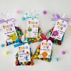 thank you bags filled with candy and candies for children's birthday party favors