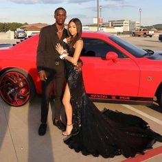 Black Prom Outfits For Couples, Black Prom Couples Outfit, Prom Black Couples, Prom Outfits For Couples, Prom Dress Couple, Couple Prom Outfits, Prom Suit And Dress