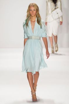 Naeem Khan, Jenny Packham, 2015 Fashion, Badgley Mischka, Fashion Week Spring, Alice Olivia, Blue Dress, New York Fashion Week