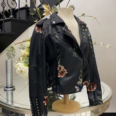 This Jacket Is Beyond Gorgeous With Roses And Metal Studs That Will Complement Any Outfit . Chic Black Floral Print Outerwear, Rose Leather Jacket, Blanknyc Suede Moto Jacket, Pleather Jacket, Suede Moto Jacket, Vegan Leather Jacket, Faux Leather Moto Jacket, Genuine Leather Jackets, Leather Jacket Black