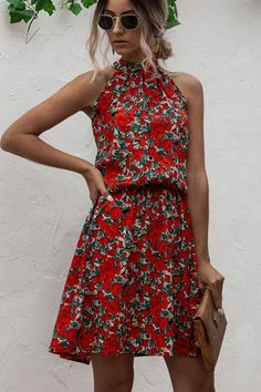 Details: Polka Dot Print Halter Neck Casual Dress Flower print High waist Mini length Skin friendly Fabric: polyester Size: S. M. L. XL. For more country size measurements. please click here. Size/In US Bust Waist Length S 4-6 36.22 31.5 37.0 M 8-10 38.19 33.46 37.6 L 12-14 40.16 35.43 38.2 XL 16-18 42.13 37.01 38.8 Please allow 0.4"-0.8" differs due to manual measurement. Neck Flower, Printed Tankini, Flower Print Dress, Dress Flower, Tankini Set, Polka Dot Print, Printed Mini Dress, Flower Dresses, Dot Print