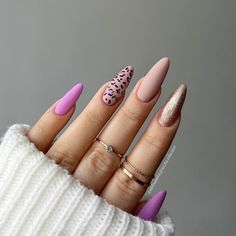 Safari Nail Ideas, Animal Print Nail Art Leopards, Nailart Simple Elegant, Leopard Nail Designs, Cheetah Nail Designs, Animal Print Nails Art, Cheetah Nails, Leopard Print Nails, Minx Nails