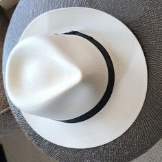 Size 7-71/2 Made In Usa Natural Straw Fedor With Black Band And Feather Accent..Nwot Classic White Panama Hat For Travel, Fitted White Travel Hat, Fitted White Fedora For Travel, White Fitted Fedora For Travel, Classic Fedora With Upf 50+ And Adjustable Fit, Adjustable Cream Fedora Panama Hat, Handmade Fedora Straw Hat, One Size Fits Most, Adjustable Brimmed Fedora With Upf 50+, Woven Fedora Hats, One Size Fits Most