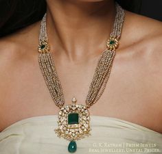 Polki Pendant, Gold Enamel Jewelry, Diamond Pendants Designs, Gold Jewelry Simple Necklace, Pearl Necklace Designs, Diamond Necklace Designs, Beaded Necklace Designs, Indian Jewellery Design Earrings, Antique Jewelry Indian