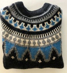 Nordic Sweater, Gift Inspo, Black Pullover, Fair Isle Sweater, Style Sweater, Grey Pattern, Nordic Style, Fair Isle, Chunky Knit