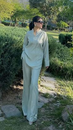 Modest Outfit Ideas, Modest Outfit, Dream Wedding Ideas Dresses, Dressy Dresses, Diy Mirror, Fashion Lookbook, Modest Outfits, Dream Wedding, Lookbook