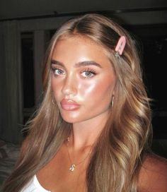 Maquillaje Glowy, Serena And Blair, Makeup Contouring, Angel Makeup, Bronze Makeup, Formal Makeup, Smink Inspiration, Makeup Looks Tutorial