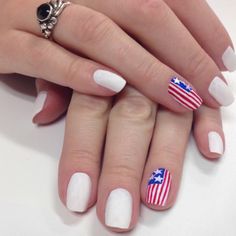 My freshest nail art post on #YLiving blog! #4thofjuly #nailart #naildesign #simpleart #ontheblog http://www.yliving.com/blog/friday-fun-fourth-july-nail-art/ Modern Nails, July Nails, Manicures Designs, Nail Polish Designs, Modern Accents