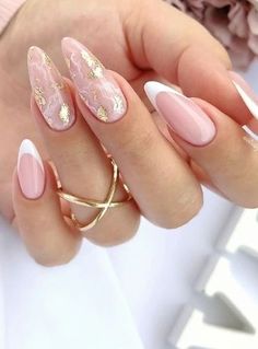 GANHE MAIS DE 3 MIL REAIS COM DESIGN DE UNHAS E SEJA UMA NAIL DESIGN DE SUCESSO COM A AGENDA LOTADA! Unhas decoradas / unhas bonitas / unhas de gel / unhas elegantes / unhas do momento / unhas vermelhas / Nail Design/ Design de Unhas / Decoração / Vermelho Foil Nail Designs, Bridesmaids Nails, Nude Nail Designs, Foil Nails