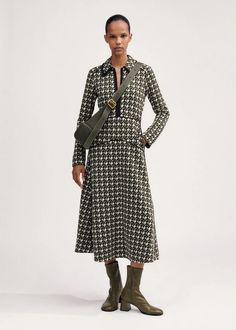 ME+EM Travel Tailoring Houndstooth Midi Dress - Black/deep Autumn Olive/cream | Editorialist Houndstooth Dress Outfit, Ss24 Fashion, Autumn Olive, Silk Joggers, Fashion Me, Deep Autumn, Satin Trousers, Houndstooth Dress, Womenswear Fashion