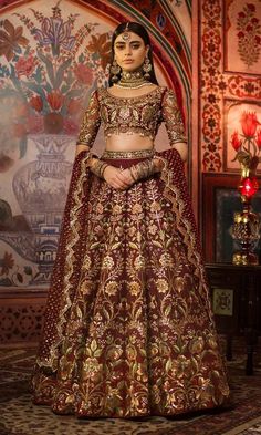 Deep Maroon Color Wedding lehenga Lehenga Inspiration, Orang India, Eastern Wear, Designer Bridal Lehenga Choli, India Style, Pakistani Clothes, Bridal Lehenga Collection, Latest Bridal Dresses, Designer Bridal Lehenga