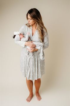 Rockin Royalty Woman's Mommy robe is a must have for pregnancy, postpartum, or everyday use for any lady. Wrap up in this buttery soft robe made of Viscose from bamboo custom designed fabric. This Mom robe is Lightweight, breathable, and adjust with a growing belly throughout pregnancy. Pair with the matching baby knot gown, footie, and swaddle for the perfect hospital outfit to match your baby! Cute Going Home Outfits For Mom, Hospital Outfit For Mom, Going Home Outfit For Mom, Delivery Gown, Soft Robes, Hospital Outfit, Growing Belly, Going Home Outfit, Matching Baby