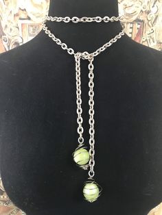 ON SALE Very nice long 44 inch lariat necklace earring set in very good vintage condition is also measured to inches long. Fun addition to any outfit Moonglow Necklace, Costume Jewelry Sets, Vintage Jewelry Sets, Mid Century Jewelry, Lariat Necklace, Vintage Bracelets, Necklace Earring Set, Gold Chains, Jewelry Set