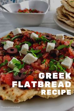 flatbread with tomatoes olives fets cheese and parsley Easy Healthy Flatbread Recipes, Flat Bread With Yoghurt, Flatbread Recipes No Yogurt, Easy Feta Flatbread, Yoghurt Flatbread, Garlic Flatbreads In 10 Minutes, Greek Flatbread, Flatbread Toppings, Basil Pizza