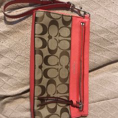 Coach Wristlet. Got It Off A Resale Site And Have Never Used. The Inside Needs Cleaning. Bags Coach, Coach Wristlet, Got It, Wristlets, Coach Bags, Clutches, Bag Lady, Women Shopping, Color