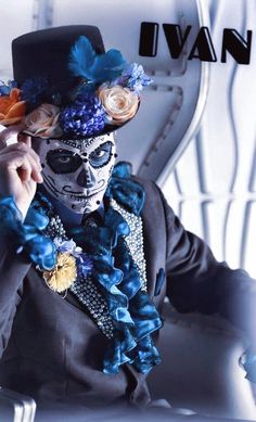 Male Day Of The Dead Makeup, Mens Sugar Skull Makeup, Day Of The Dead Makeup Men, Sugar Skull Makeup For Men, Catrina Costume, Sugar Skull Costume, Dead Makeup, Creepy Halloween Makeup, Cowboy Costume