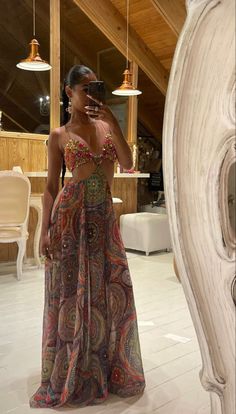 Classy Beach Aesthetic Outfits, Beach Dress Black Women, Earthy Chic Fashion, European Summer Outfits Women, Siren Aesthetic Outfit, Turks And Caicos Outfits, Bali Outfit Ideas, Summer Bbq Outfit, Island Vacation Outfits