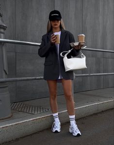 Woman’s Sneaker Outfits, Cool Fall Outfits Edgy, Sporty Chic Style Summer, Kolarki Outfit, Mini Skirt With Oversized Shirt, Europe May Outfits, Winter Wedding Shower Outfit, Casual Chic Outfit Ideas, Oversized Blazer Outfit Street Style