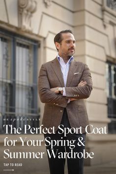 For those in need of an outstanding versatile spring and summer sport coat, look no further than one in brown wool & linen. A brown wool and silk sport coat is one of the most comfortable and versatile spring and summer sport jackets you can own. The fabric blend has an incredible texture to it as well as breathability, making it the perfect spring outfit option for someone who lives in a warmer climate or wants wardrobe versatility. Learn more about this spring outfit and summer outfit hero! Sports Jacket Outfit Men, Mens Sport Coat Outfit, Sports Jacket Outfit, Sport Coat Outfit, Brown Sport Coat, Mens Sports Jacket, Linen Sport Coat, Sport Jacket Men