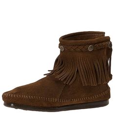 PRICES MAY VARY. CONTEMPORARY STYLE: Designed to be the most versatile boots around, these fringe boots are made with the finest materials that provide comfort, durability, and timeless style with every step COZY SHOE FIT: The suede fringe boots are made to stretch to the contours of your feet and wear pattern over time, ensuring that each pair of flat ankle boots for women fit snugly and getting more comfortable as you wear them CONVENIENT SIZING: Each pair of casual ankle boots run true to siz Suede Fringe Boots, Flat Ankle Boots, Cozy Shoes, Casual Ankle Boots, Ankle Boots For Women, Fringe Boots, Ankle Boots Flat, Suede Fringe, Kids Luggage