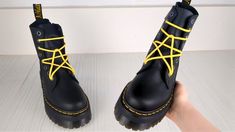 Dr Martens Laces Ideas, Lacing Doc Martens, Punk Style Lace-up Martin Boots For Streetwear, Cool Ways To Lace Doc Martens, Doc Martens Yellow Laces, Martin Shoes, Doc Martens, Shoe Laces, Stars