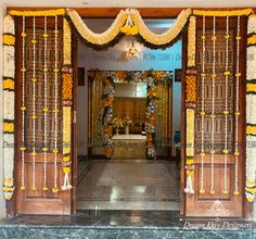 Pellikoduku Haldi Decoration, Home Opening Decoration, Backdrop Ideas For Pooja, Door Flower Decoration Entrance, Flower Backdrop Ideas, Door Entrance Decor, Opening Decoration, Doors Decoration, Door Flower Decoration