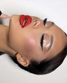 Red Lip Makeup, Pinterest Makeup, Glam Makeup Look, Dope Makeup, Glamorous Makeup, Makeup Eye Looks, Clothes And Shoes, Glamour Makeup, Kiss Makeup