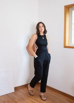 Black Pants Beach Outfit, Black Beach Trousers Outfit, Black Summer Vacation Pants, Chic Beach Season Pants, Black Ankle-length Vacation Pants, Trouser Shorts, Casual Oufits, To My Love, My Camera Roll