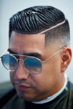 Bald Fade Haircuts For Men To Stay Fresh ★ Skin Fade Taper, Low Fade Comb Over, Afro Hair Fade, Comb Over Fade Haircut, Comb Over Fade, Low Skin Fade, Undercut Fade