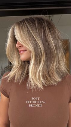 Instagram Soft Effortless Blonde, Lob With Highlights Balayage, Bronde Haircolor Brunettes Short Hair, Partial Balayage Bronde, Darker Blonde Hair Color Ideas For Fall, Soft Effortless Bronde, Short Brown To Blonde Hair, Brown Roots Blonde Hair Short, Natural Brown With Highlights